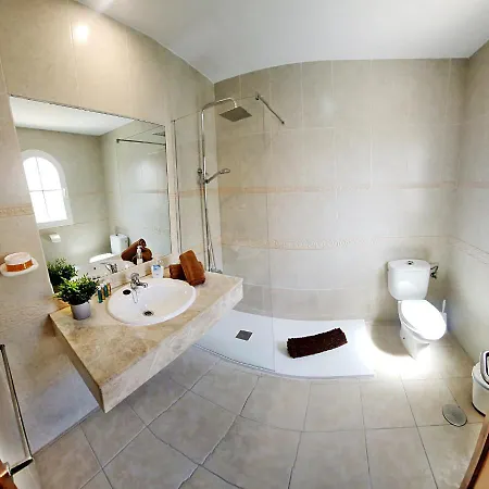 Villa Amarillo Golf House *